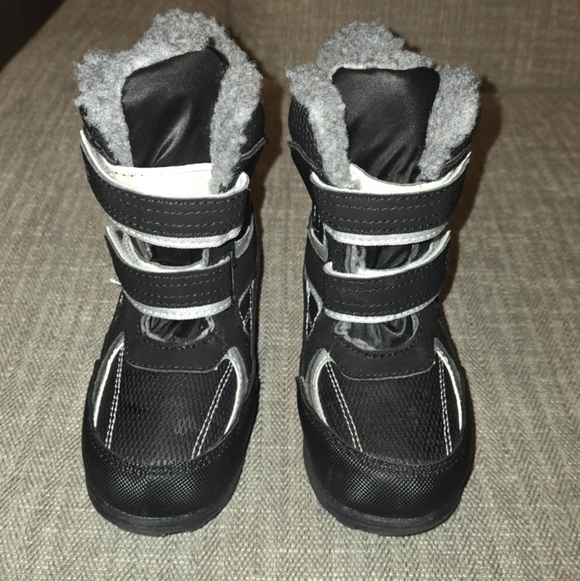 Totes Snow Boots - Picture 1 of 3